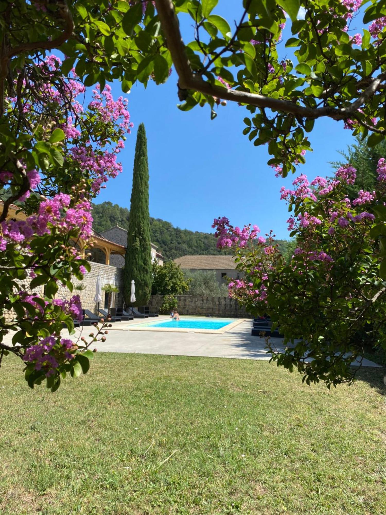 مبيت وإفطار Saint-Fortunat-sur-Eyrieux Domaine Les Buis المظهر الخارجي الصورة